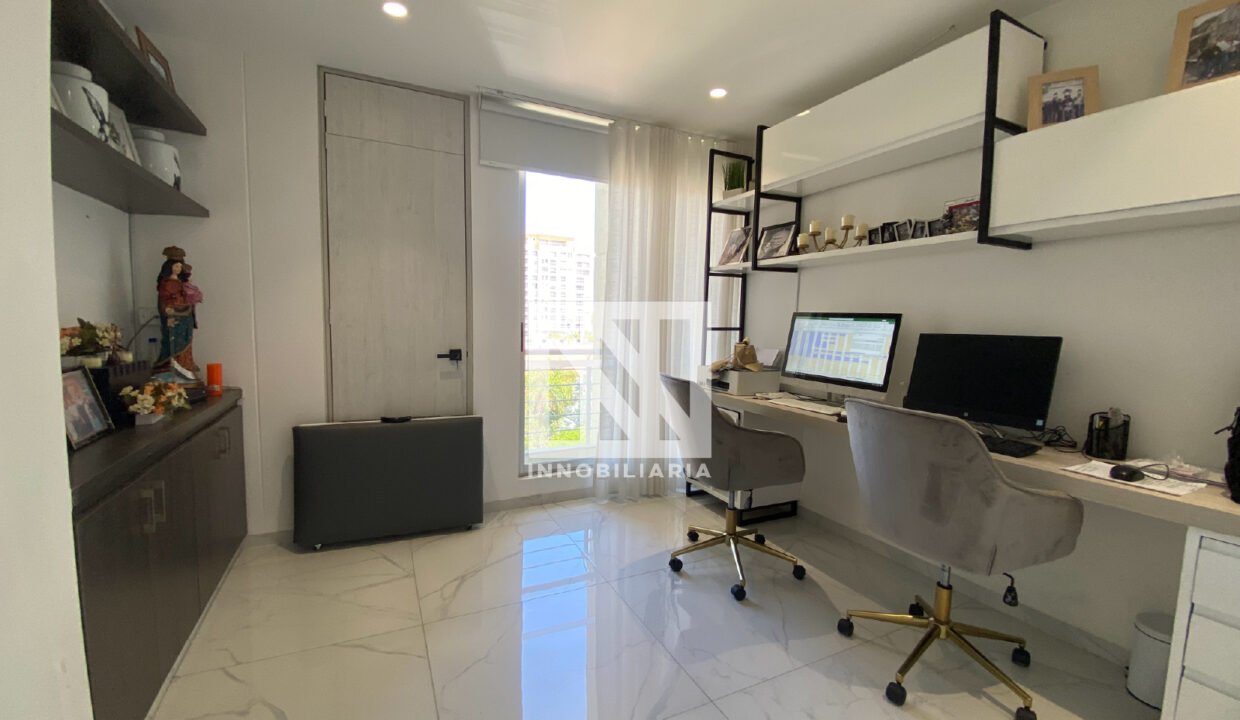 Mesa de trabajo 13-100