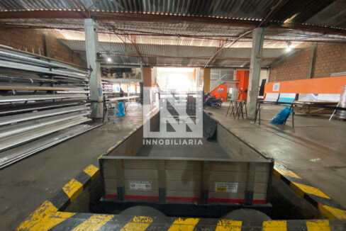 Mesa de trabajo 13-80