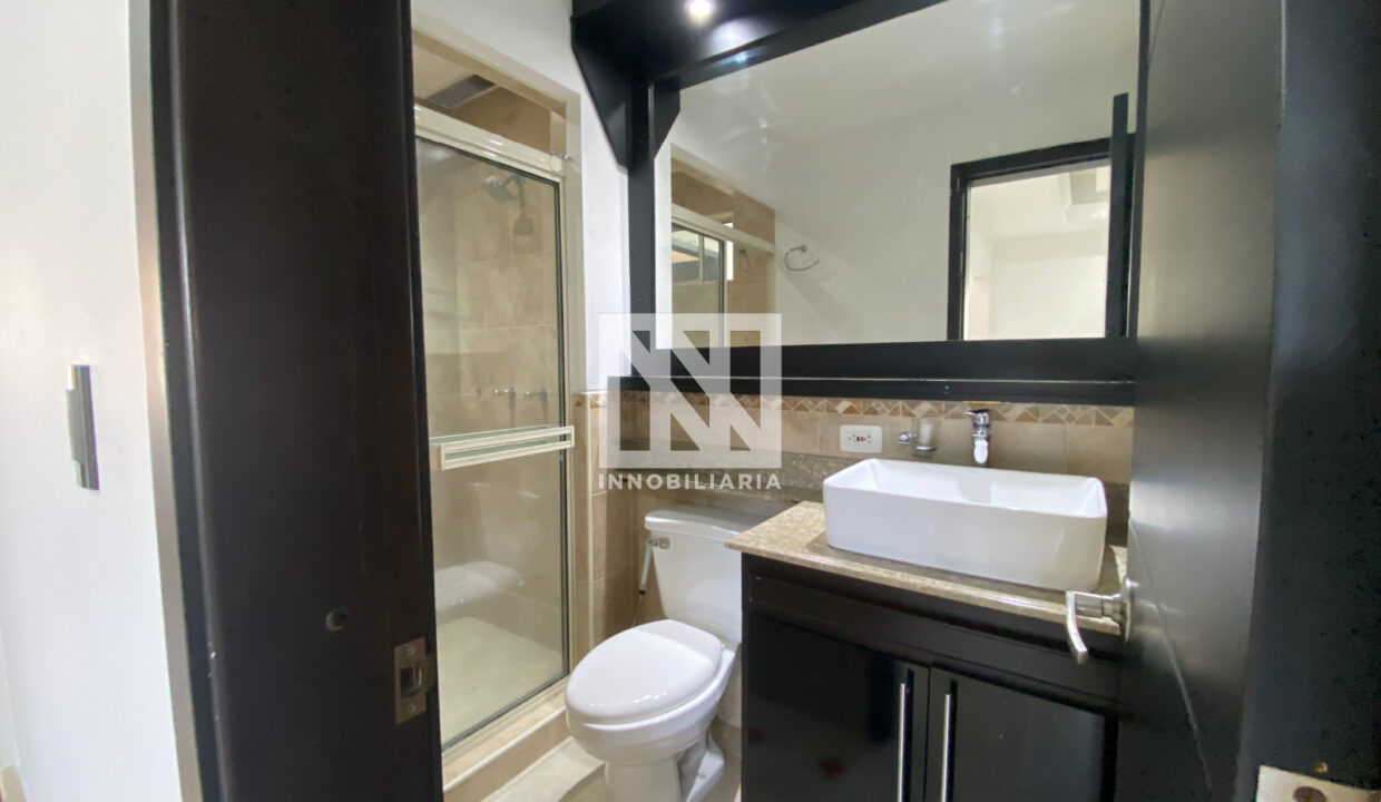 Mesa de trabajo 17-80