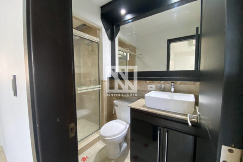 Mesa de trabajo 17-80