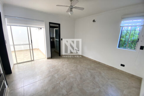 Mesa de trabajo 18-80